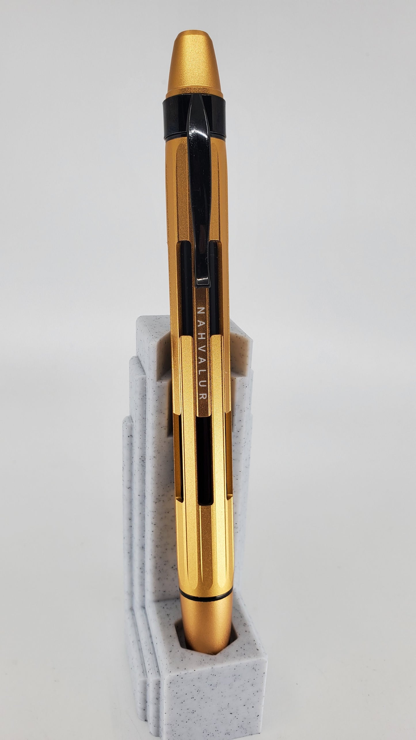 Nahvalur Eclipse Electrum Capless Fountain Pen