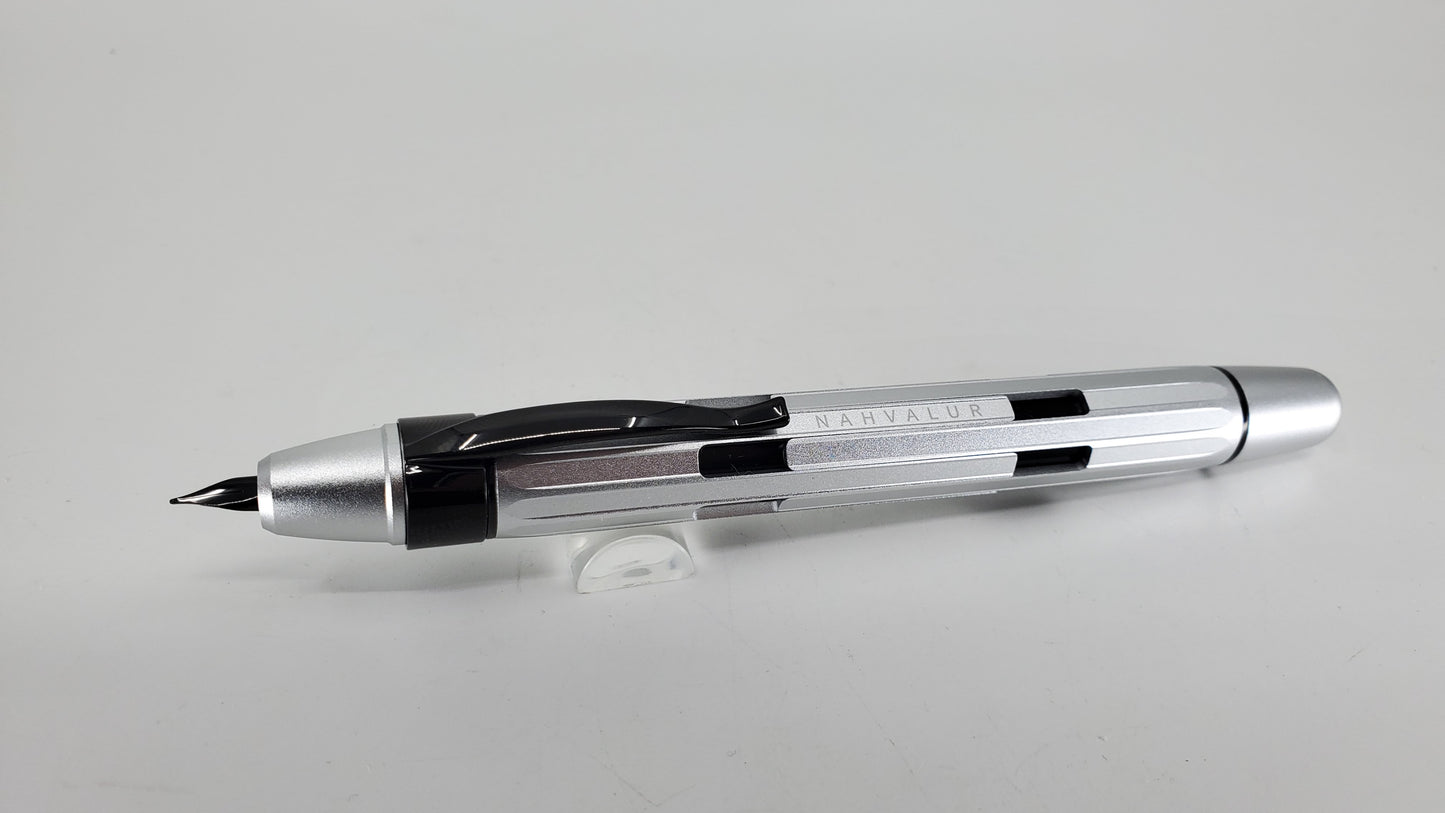 Nahvalur Eclipse Iridium Capless Fountain Pen