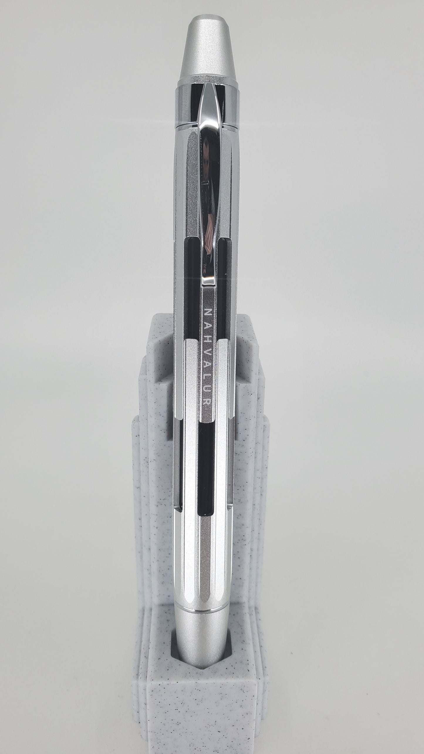 Nahvalur Eclipse Pure Silver Capless Fountain Pen