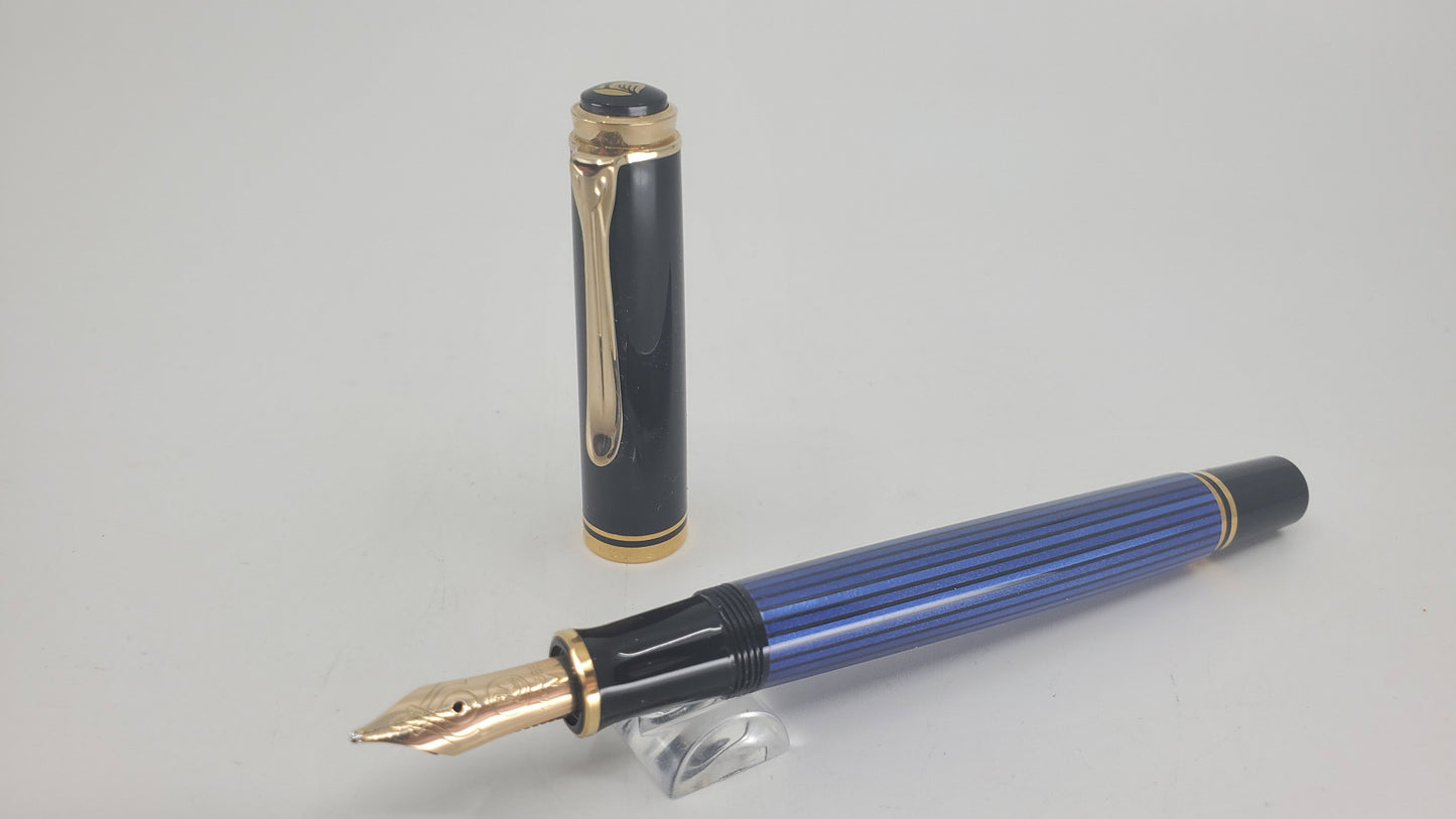 Pelikan M400 Black/Blue w/ Gold Trim Fountain Pen 14c Gold Medium Nib