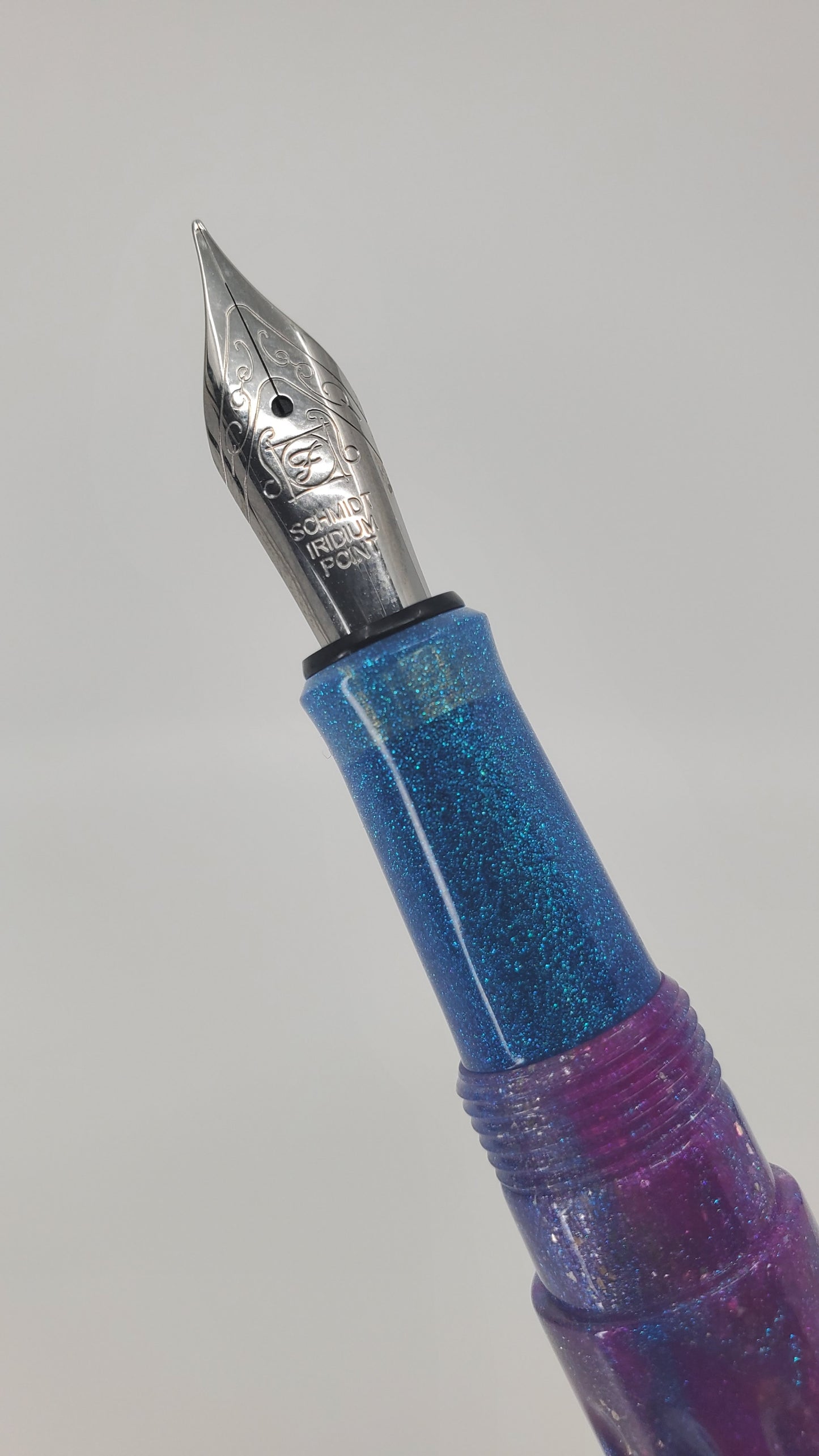 Benu Joyful Saturday Fountain Pen Fine Nib