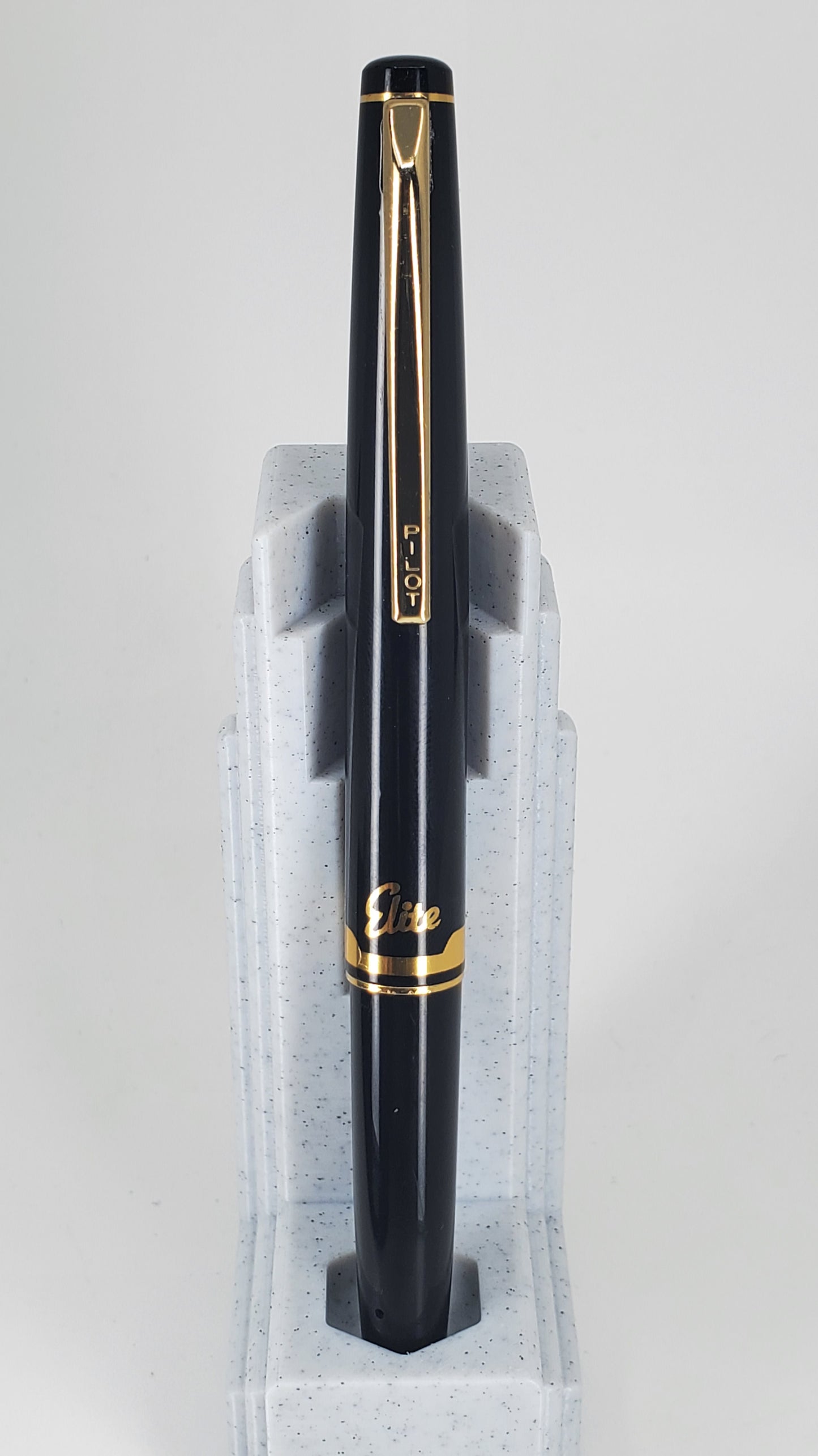 Pilot Elite 95s Fountain Pen 14k Gold Nib *Consignment* *No Box*