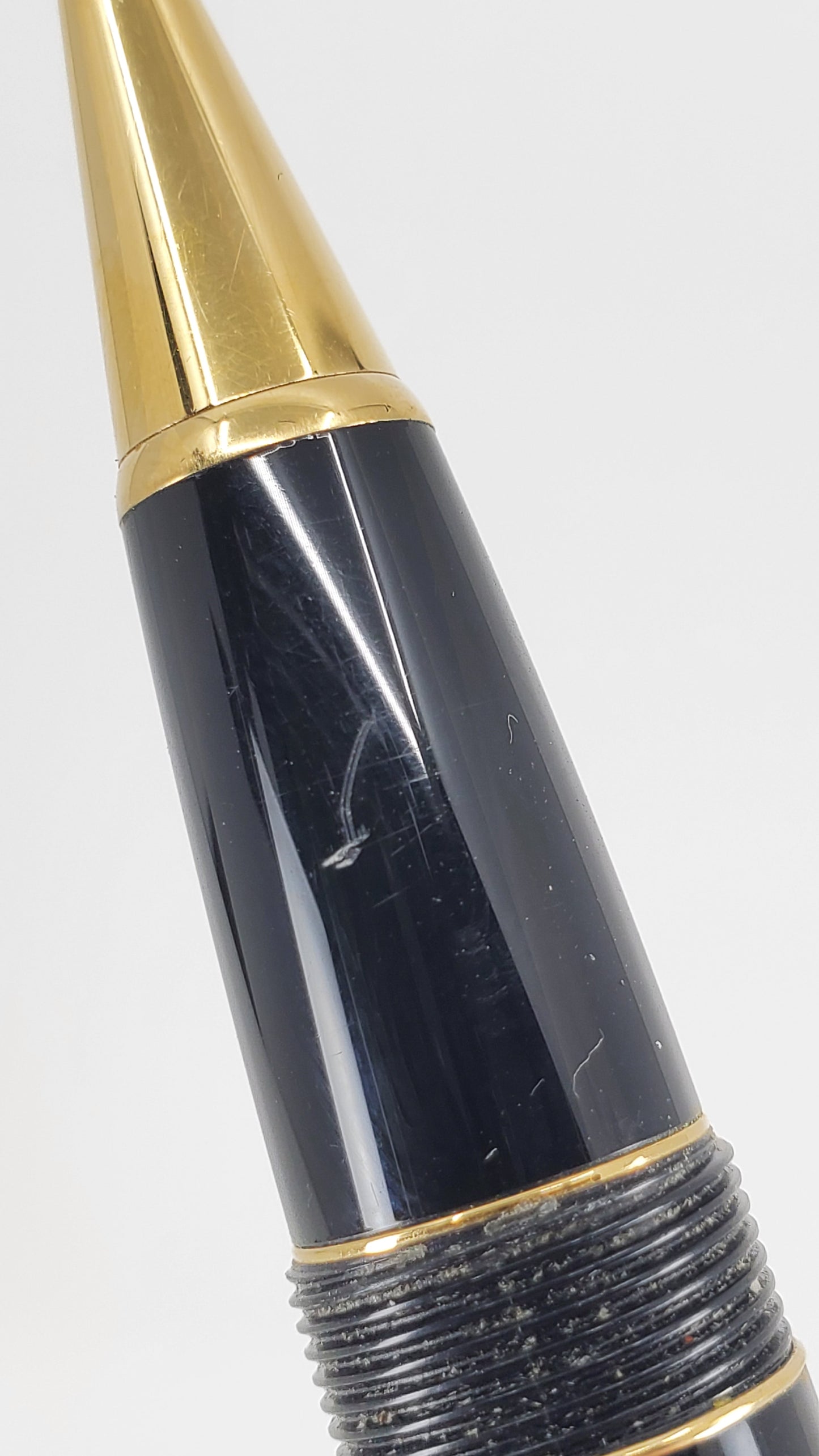 *Consignment* Montblanc LeGrand Gold-Plated Rollerball Pen