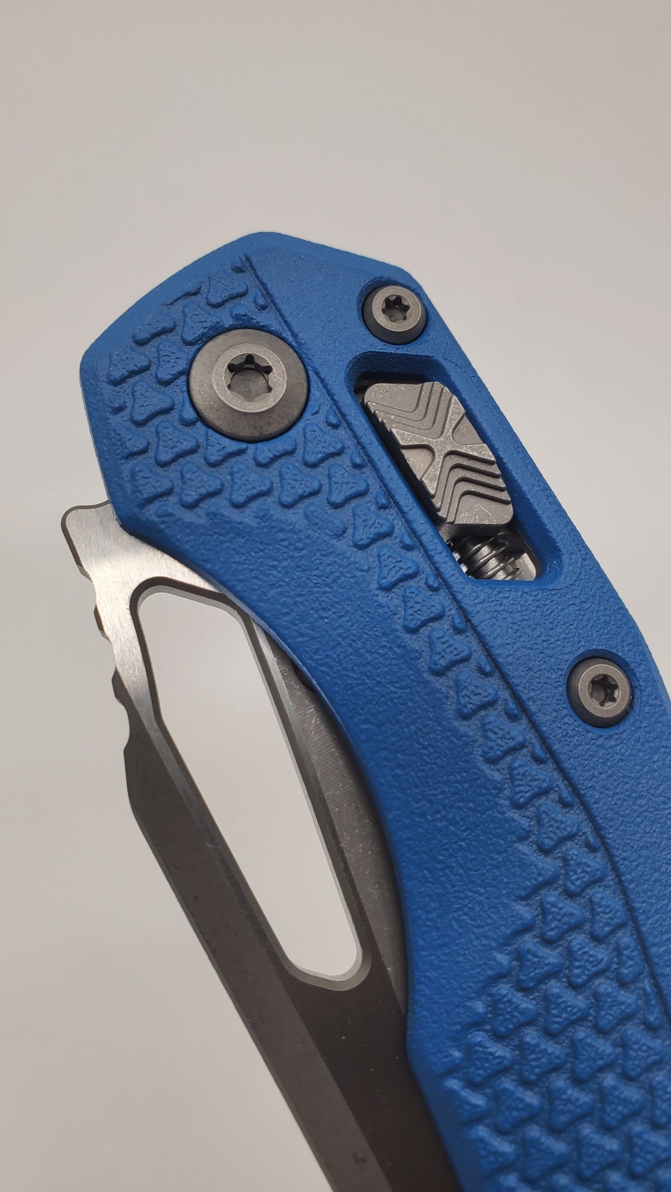 Microtech MSI S/E Tri-Grip Cerakote Blue Apocalyptic Folding Knife