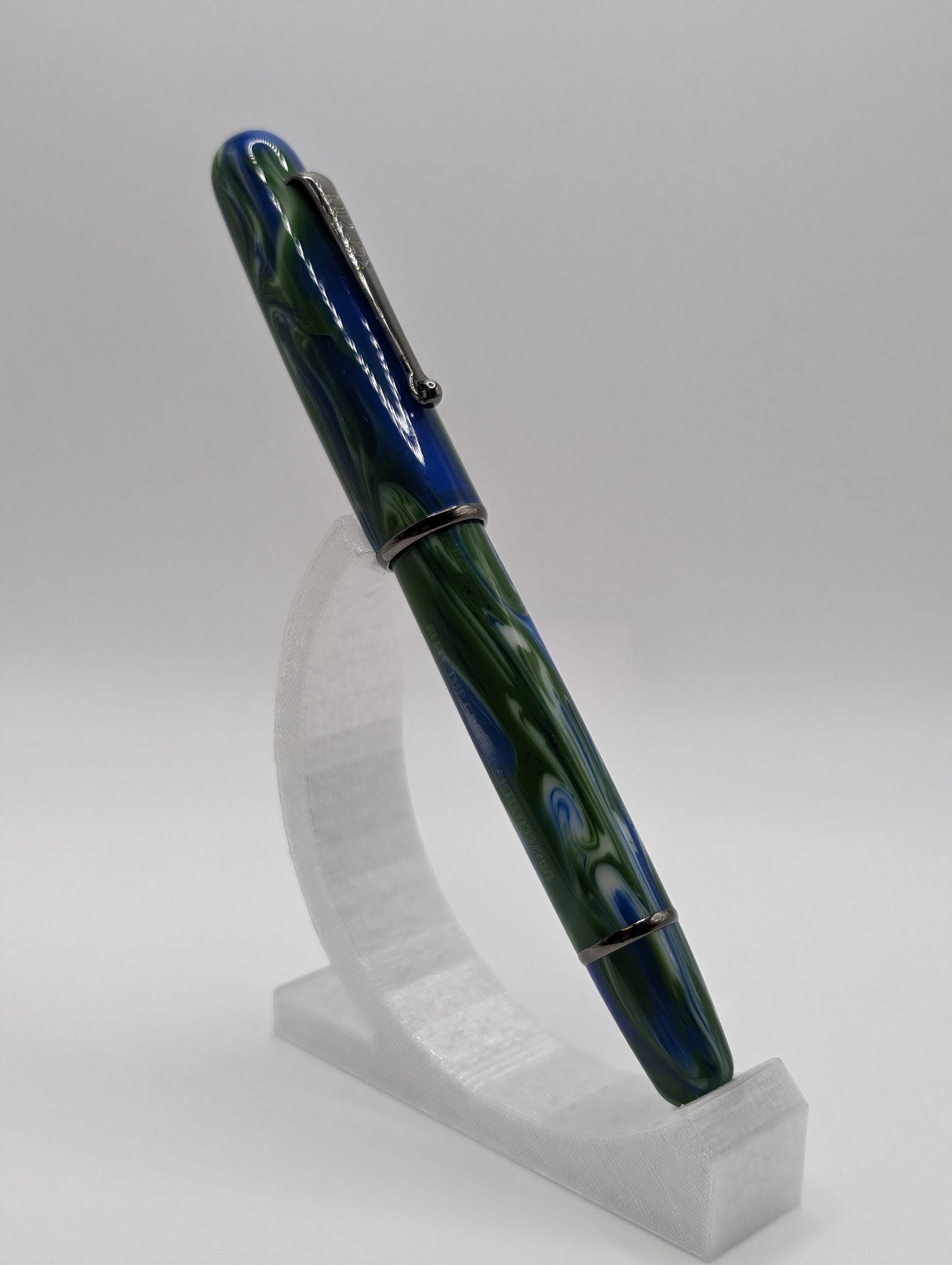 Penlux Limited Edition "The Green Earth" Delgado Fountain Pen