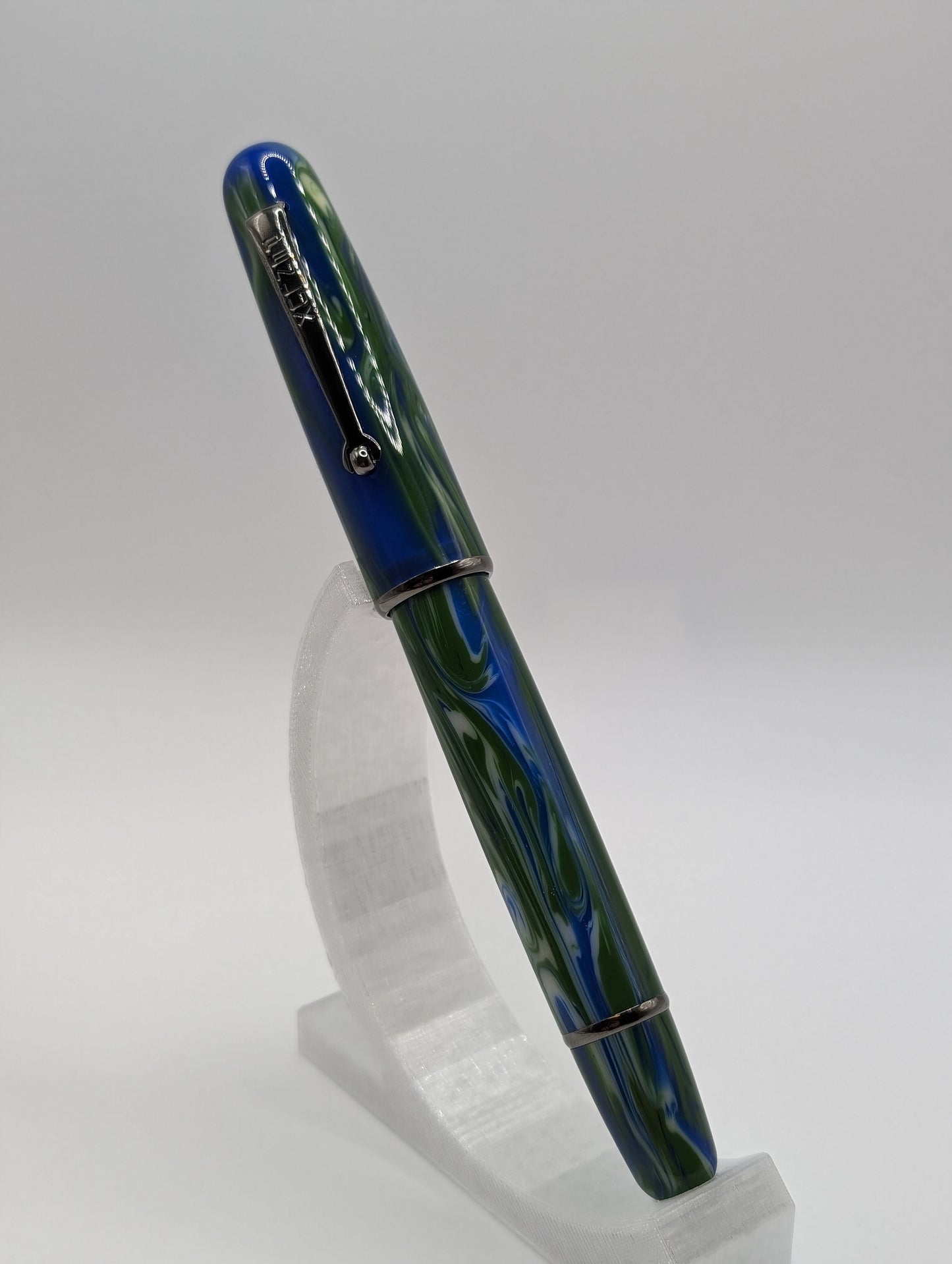 Penlux Limited Edition "The Green Earth" Delgado Fountain Pen
