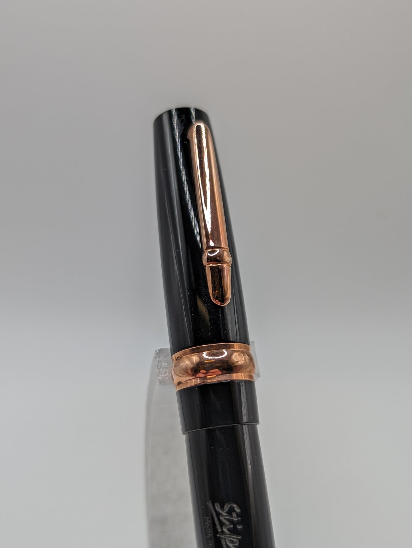 Stipula Novecento Ebano Rosa Fountain Pen Gold Fine Nib