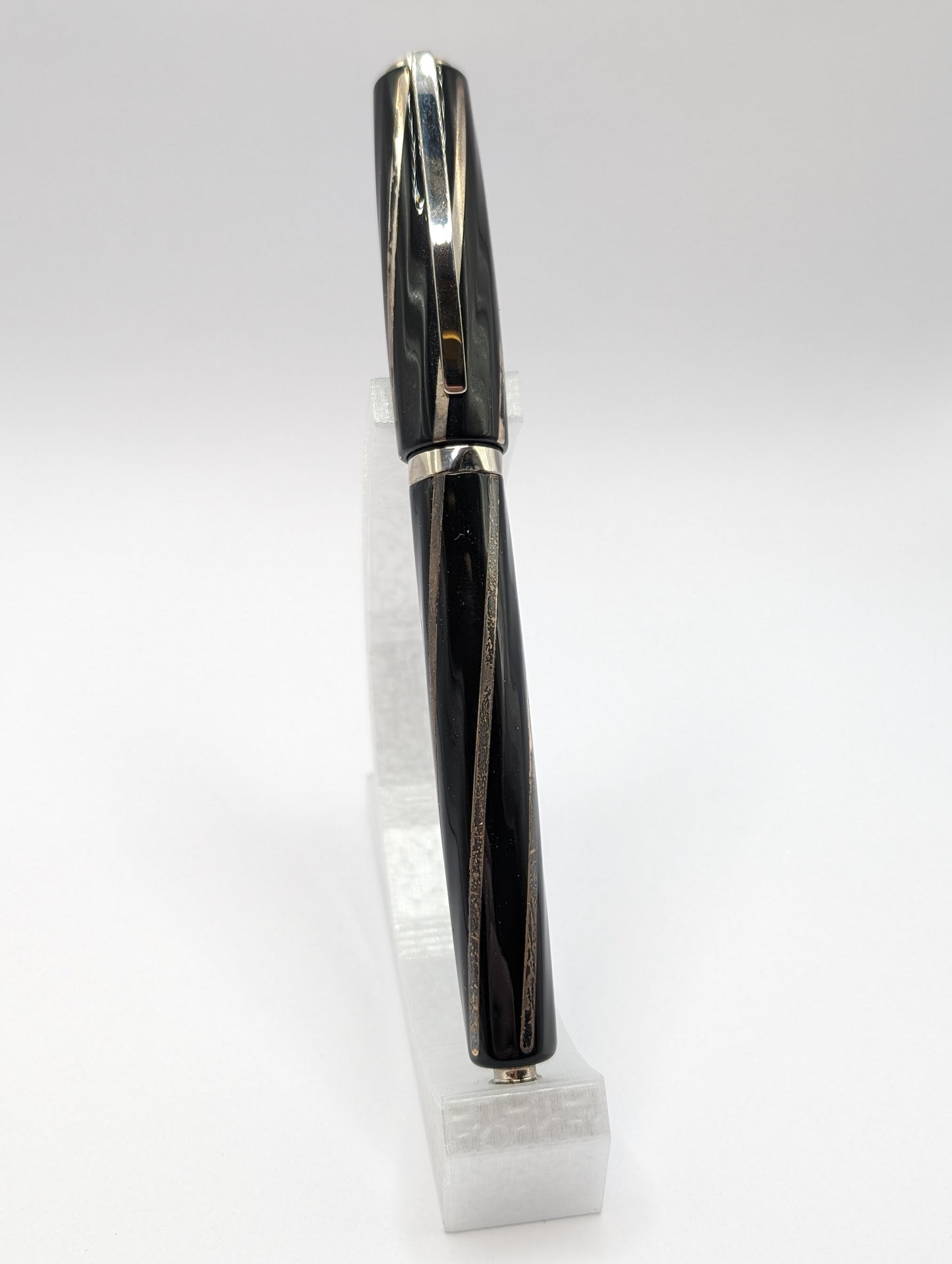 Visconti Divina Midi Black Fountain Pen