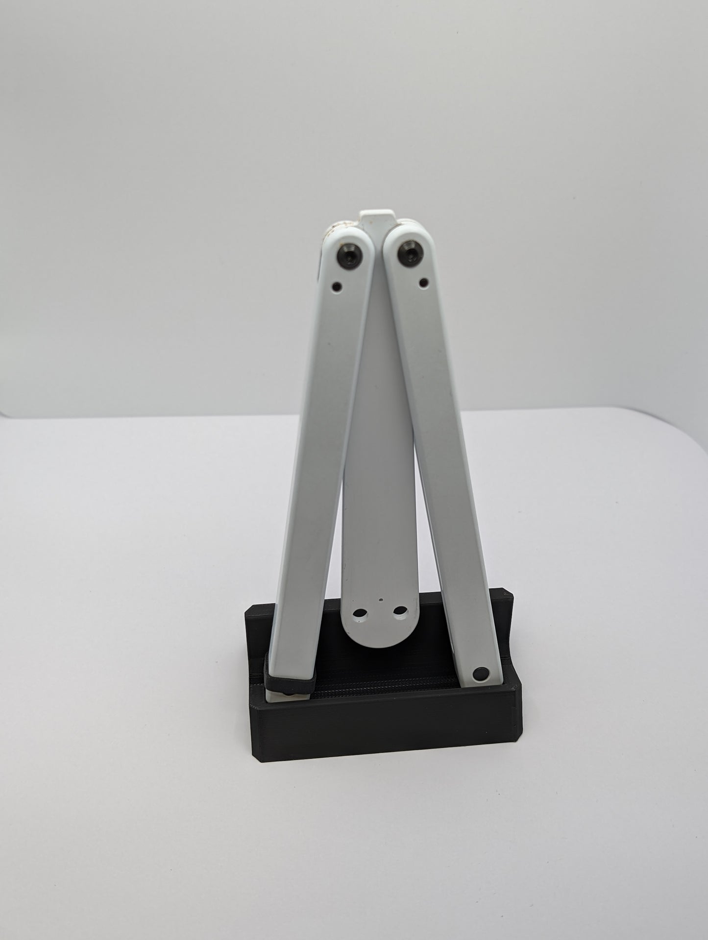 Balisong/Knife Stand