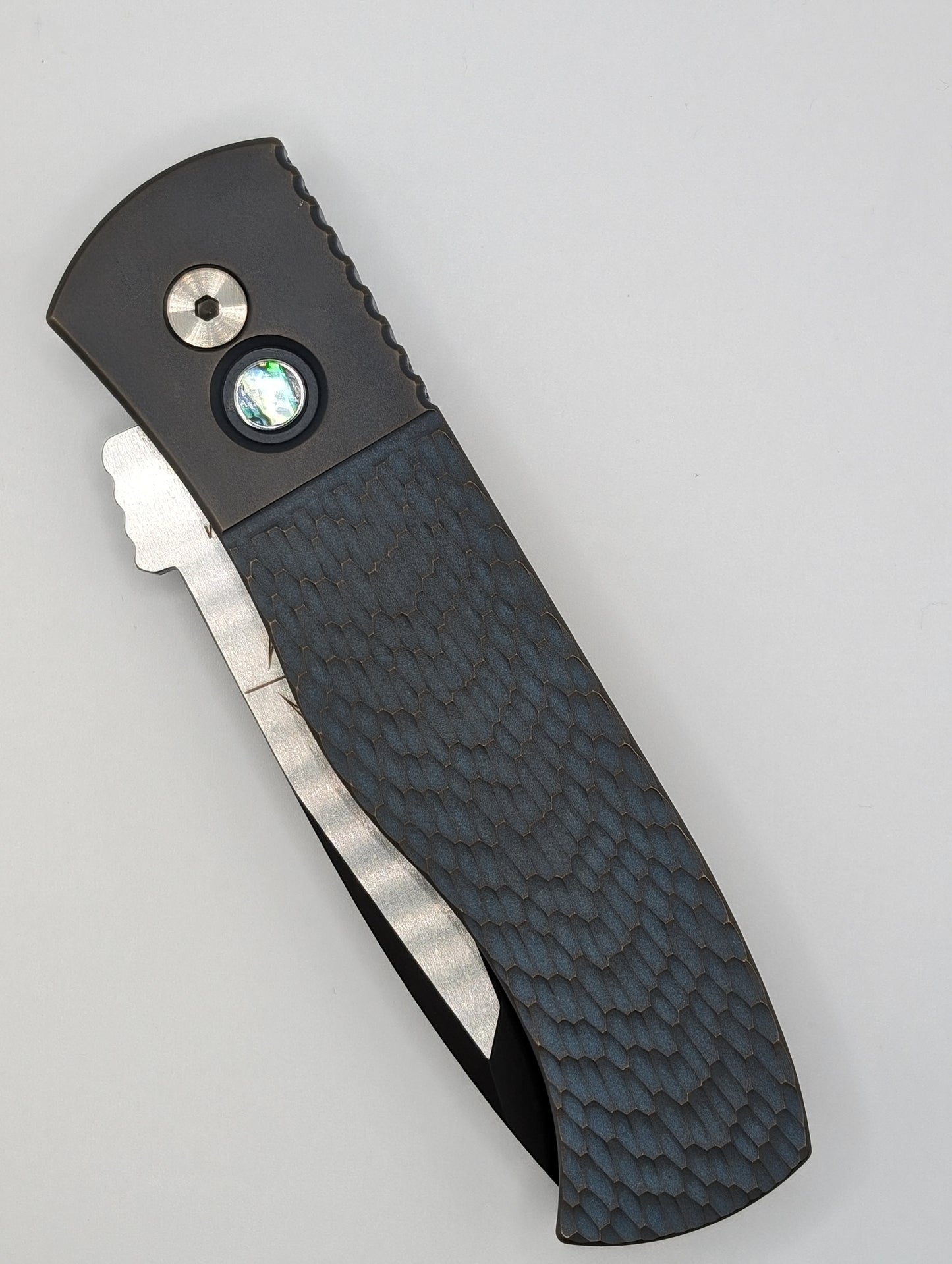 Protech Atlanta Blade Show 2024 Exclusive Emerson Custom Titanium Jigged Handle Chisel Tanto Blade Auto Folding Knife