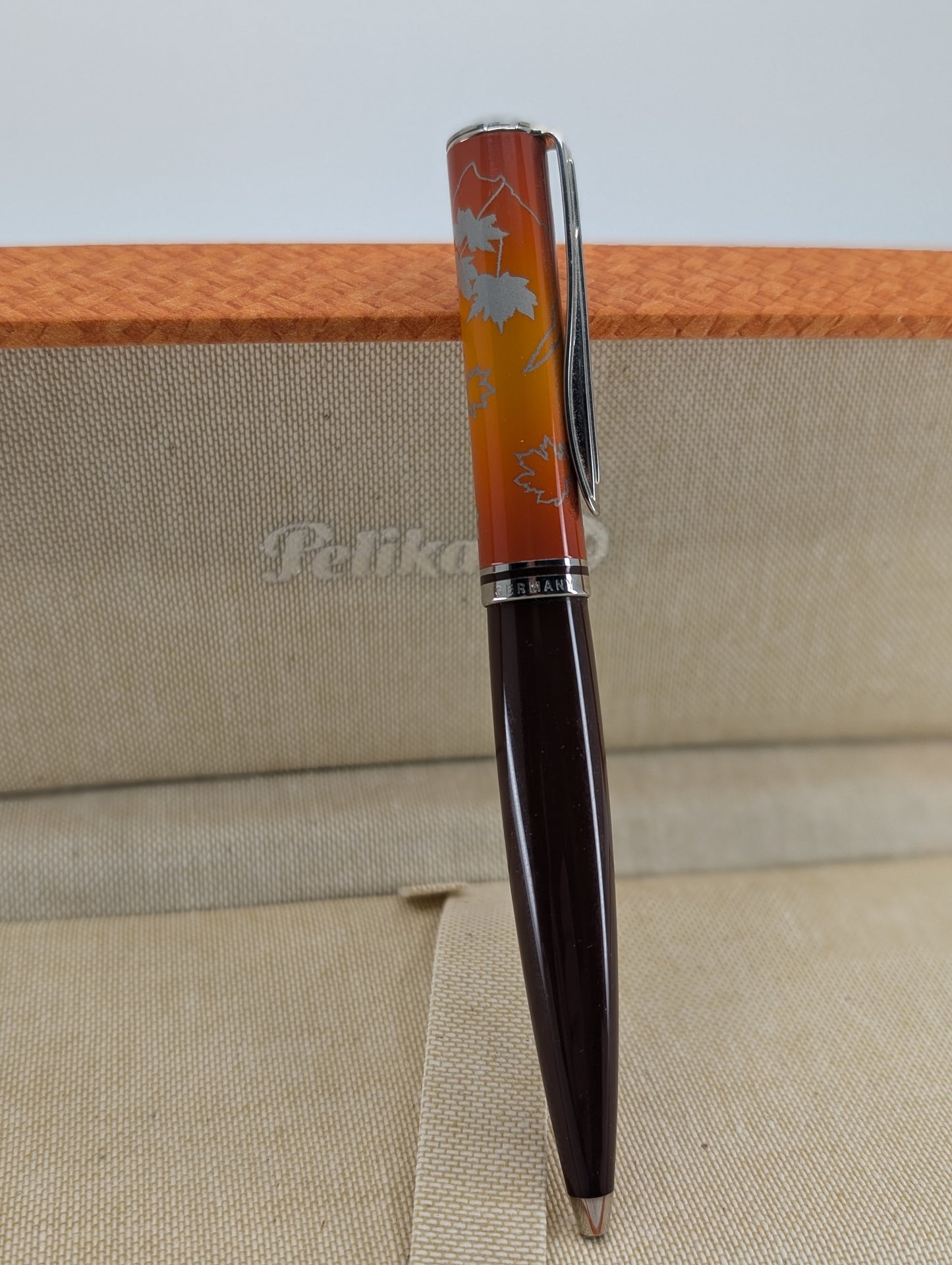 Pelikan K640 Indian Summer Natural Beauty Ballpoint Pen