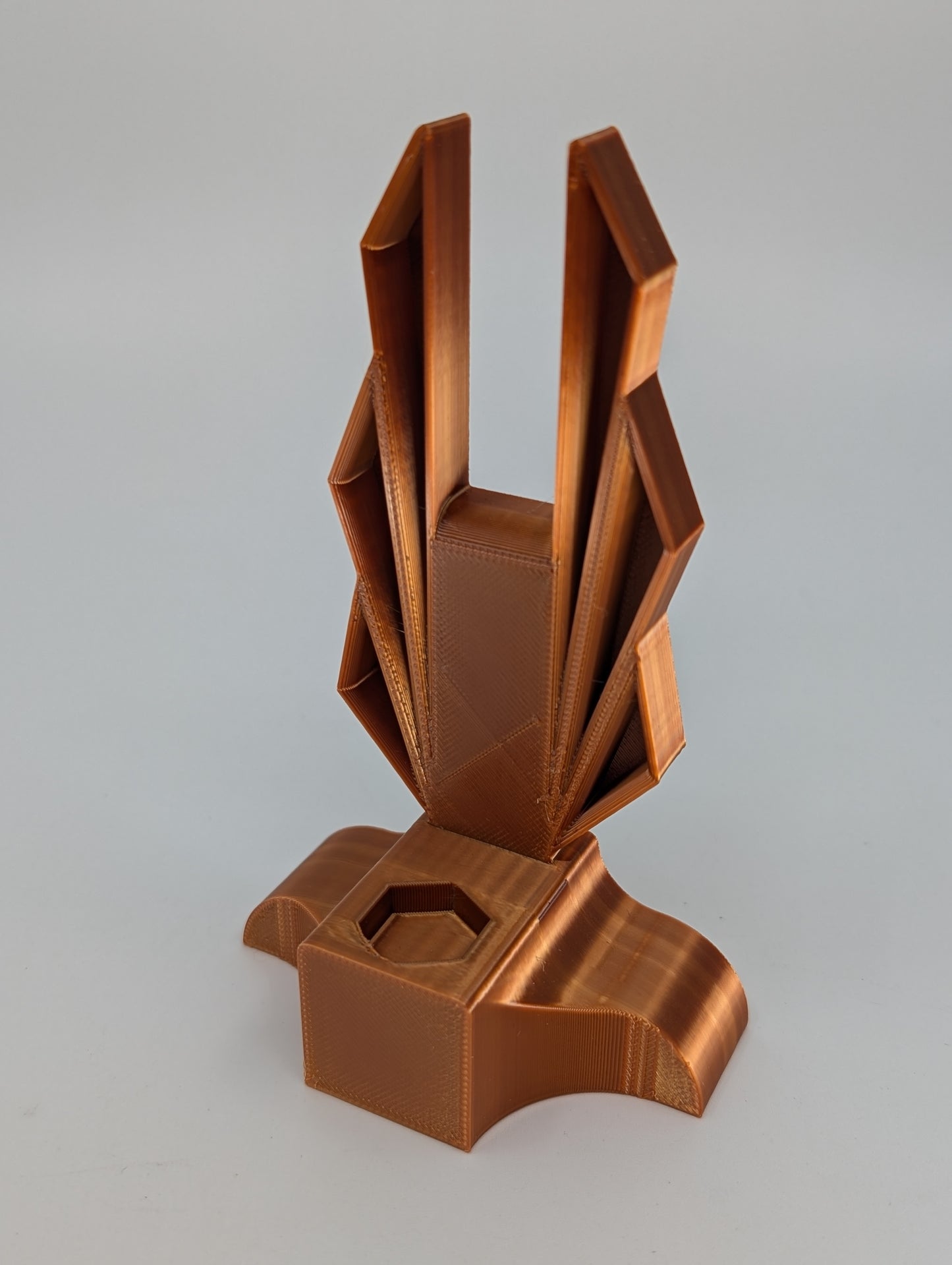 3D Printed Angel Wings Art Deco Pen Stand