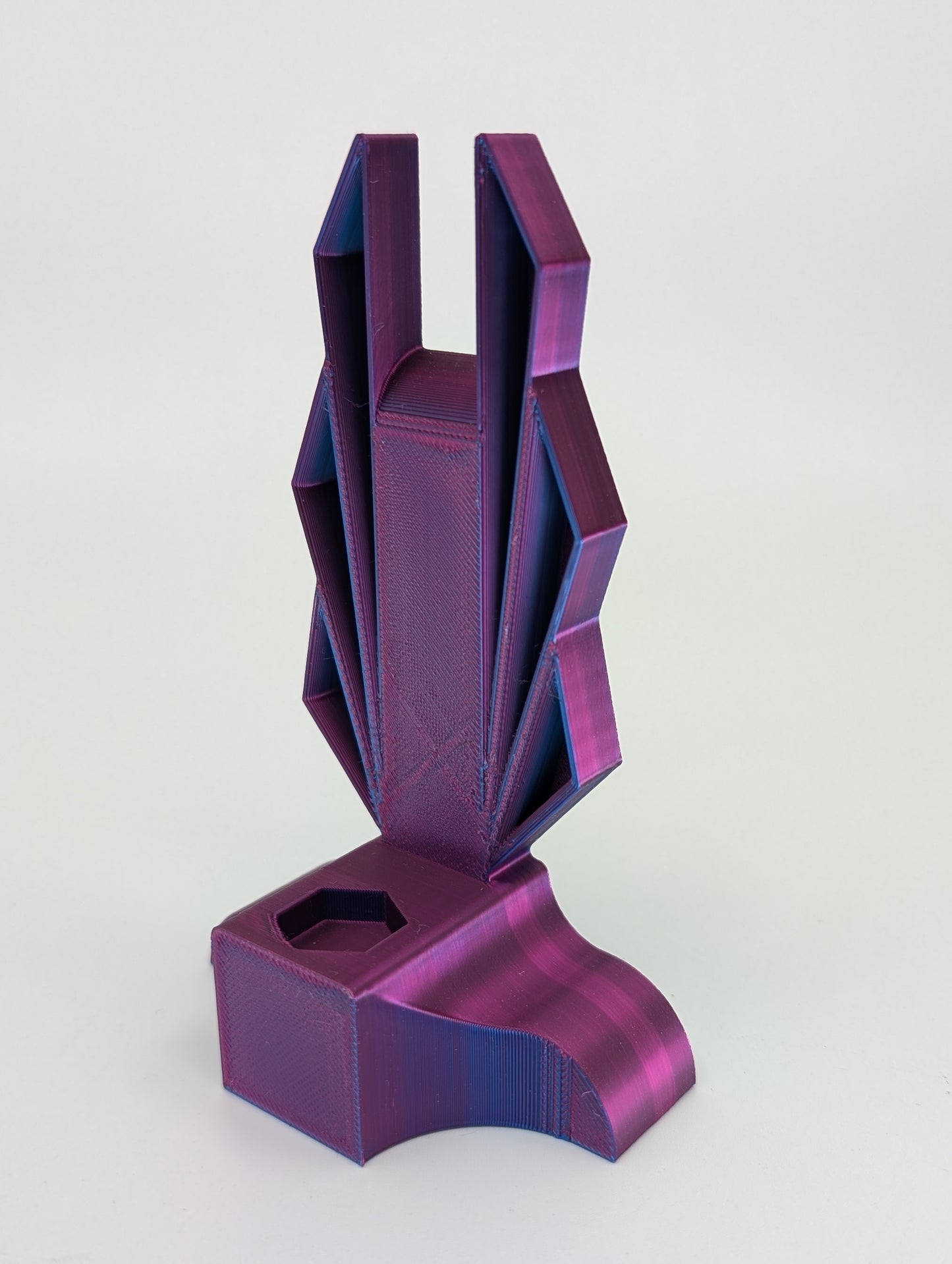 3D Printed Angel Wings Art Deco Pen Stand