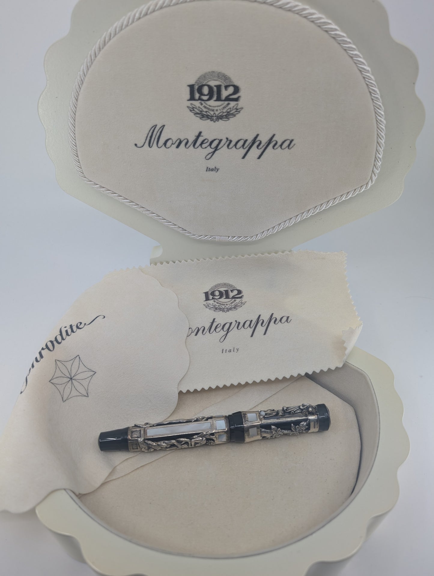 *Consignment* Montegrappa Aphrodite Fountain Pen Medium Nib 1997 #180 of 1912