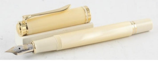 Pelikan M320 Pearl Limited Edition Fountain Pen