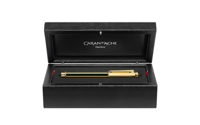 Caran D'Ache Gold-plated Varius China Black Fountain Pen Fine